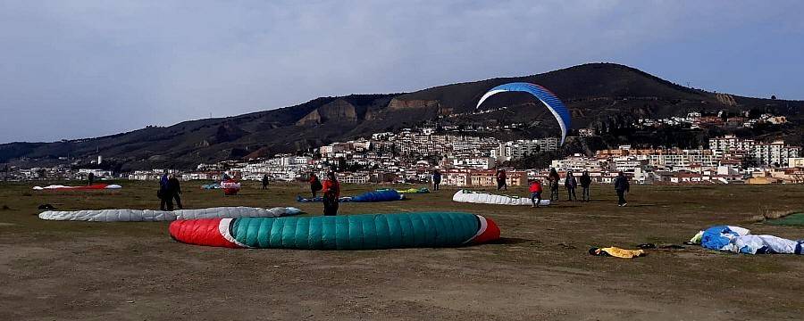 ESCUELA DE PARAPENTE Y PARAMOTOR EN GRANADA